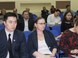 В Якутии обсудили проблему оттока молодых ученых