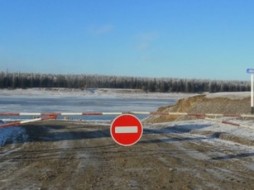 В Якутии закрыта переправа через реку Алдан 