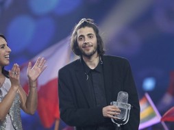 Представитель Португалии стал победителем конкурса Евровидение-2017 ВИДЕО