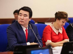 В борьбу за кресло мэра Якутска могут вступить "Сомо5о кус" и партия "Родина"
