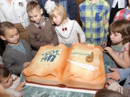 Приемные семьи Якутска приглашаются к участию в Третьем Всероссийском конкурсе «Наши истории»