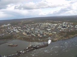 АК «Полярные авиалинии» перевезли 129 школьников  из подтопленных районов Якутии