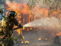 В Якутии горит 975 гектаров леса