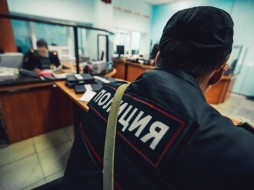 Полиция Якутска проводит проверку по инциденту с «распылителями» обувной краски