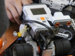  СВФУ приглашает школьников на VII Международную летнюю школу IT и робототехники 