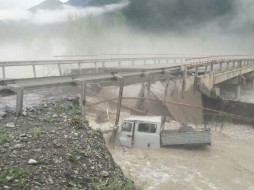 На ФАД «Колыма» восстановлен мост через реку Тый-Сынага