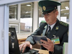 Украина введет для россиян систему предварительной электронной регистрации 