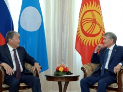 Спикер Ил Тумэна Александр Жирков встретился с Президентом Кыргызстана Алмазбеком Атамбаевым