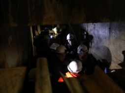 На руднике "Мир" в Якутии удалось освободить чашу карьера от воды