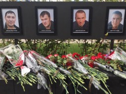 В Якутске почтили память погибших горняков на руднике "Мир" ВИДЕО