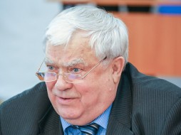 Еще один вице-президент АЛРОСА покинет компанию