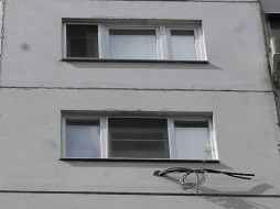 В Якутске из окна выбросили пятилетнего ребенка