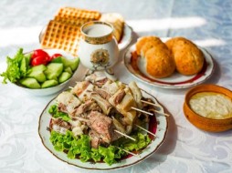Национальные блюда появятся в меню якутских детских садов уже в следующем году 