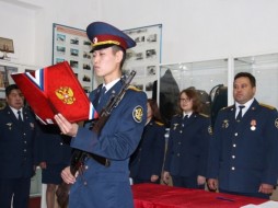 В Якутии молодые сотрудники исправительной колонии №1 приняли присягу