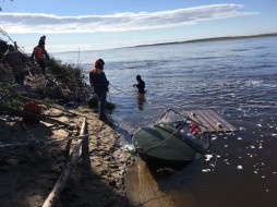 На реке Лене в Якутии перевернулась лодка, есть погибшие