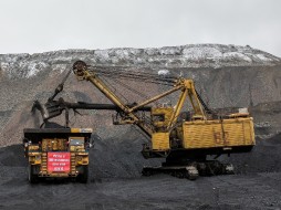 В «Якутугле» добыли 350-миллионную тонну угля