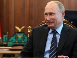 Активисты ОНФ поздравили Путина в стихах ВИДЕО