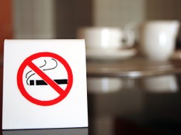 Минздрав России предложил расширить список мест, где курение запрещено