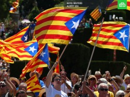 Премьер Испании уволил Пучдемона и распустил парламент Каталонии