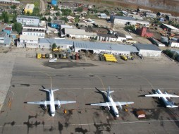 В аэропорту «Мирный» завершился ремонт взлетно-посадочной полосы