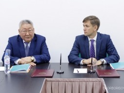 Глава Якутии подписал соглашение о сотрудничестве с Аналитическим центром при Правительстве РФ