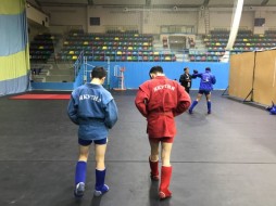 Якутяне завоевали медали на первенстве ДВФО по самбо 