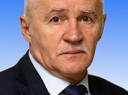 Ил Тумэн подтвердил полномочия народного депутата республики Игоря Закирко