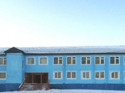 В селе Быковский Булунского улуса жители ставят вопрос о строительстве нового здания школы