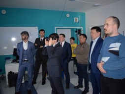 Детский технопарк «Кванториум» посетила делегация из Казахстана