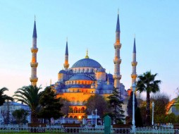 Москва и Стамбул - самые популярные направления для путешествий россиян