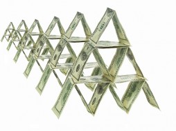 ЦБ назвал "Кэшбери" одной из самых масштабных выявленных финансовых пирамид