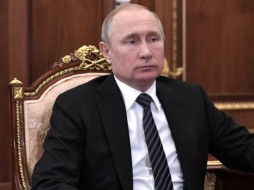 Путин утвердил ежегодную выплату ветеранам ВОВ в 10 тысяч рублей