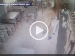 В Якутске полицейские по «горячим следам» установили подозреваемого в грабеже ВИДЕО