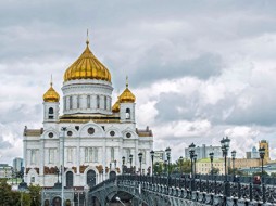 В Москве "заминировали" Храм Христа Спасителя, мавзолей и телебашню