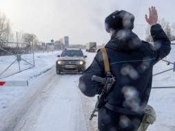 Трое вооруженных мужчин попытались прорваться на территорию России с Украины