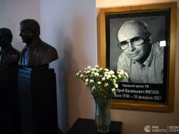 Андрея Мягкова похоронят на Троекуровском кладбище