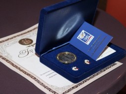 В Якутии начался отбор супружеских пар на награждению медалью "За любовь и верность"