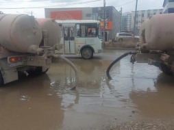 В Якутске можно будет заказать откачку талых вод через мобильное приложение