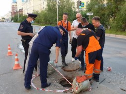 По факту гибели работников АО "Водоканал" в Якутске возбуждено уголовное дело 