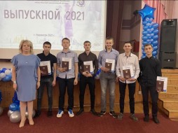 104 выпускника Южно-Якутского технологического колледжа получили приглашения на работу в компанию «Колмар»