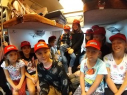 35 детей сотрудников компании «Колмар» отправились на отдых в детский лагерь в Крым