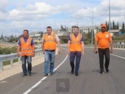 Федеральных дорожников наградили за досрочный ввод в строй участков трассы «Лена»