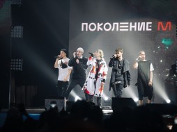 Талантливые подростки Якутии выступили на одной сцене с популярными российскими вокалистами и блогерами 