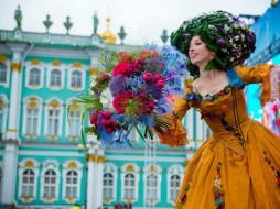 В Петербурге пройдут фестиваль цветов и дефиле духовых оркестров
