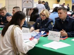 Вакансии в УФСИН Якутии предложены на IV республиканской ярмарке вакансий «Траектория карьеры»