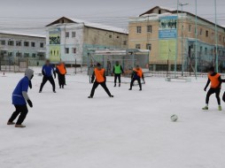 В Якутске команда осужденных ИК № 1 стала победителем традиционного турнира по зимнему футболу