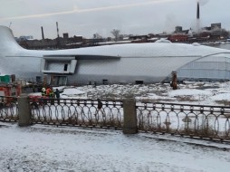 В Петербурге начал тонуть плавучий ресторан "Серебряный кит"