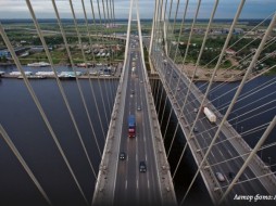 На КАД Петербурга досрочно сняли ограничения при движении по вантовому мосту