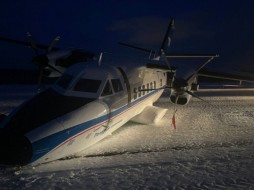 В Якутии у учебного самолета сломалось шасси при взлете