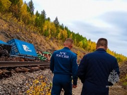В Алданском районе Якутии произошло крушение поезда 
